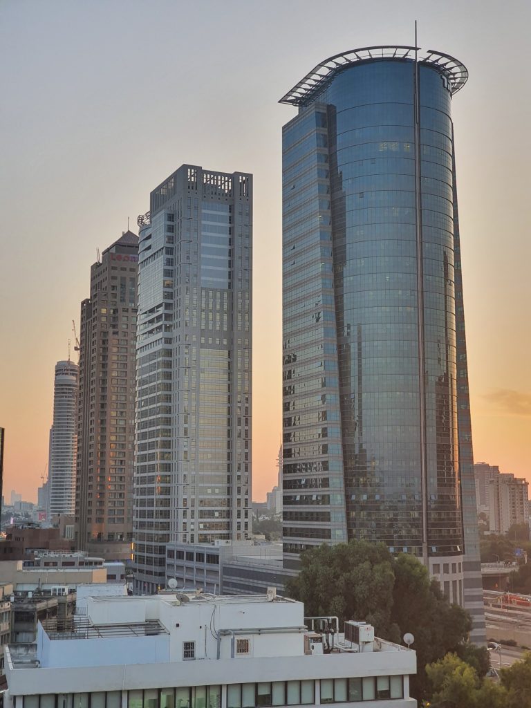 משרדים בבורסה רמת גן סטאטוס משרדים בבורסה רמת גן סטאטוס