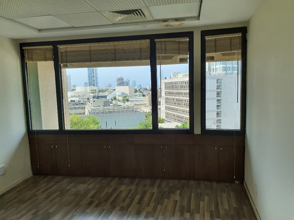 משרדים לעורכי דין 200 מר להשכרה בתל אביב