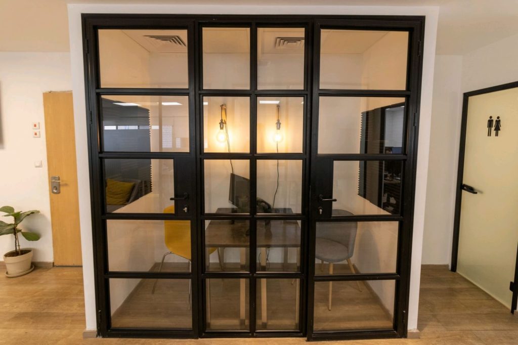 משרד להשכרה בבורסה רמת גן 250מר עם גג 4