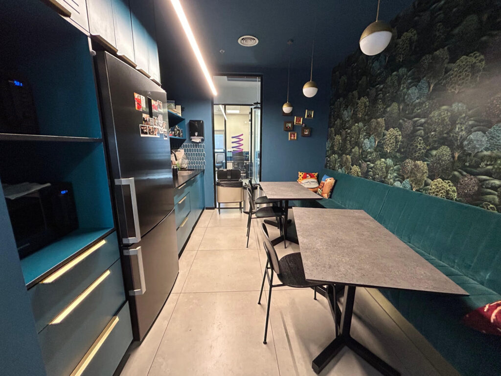 משרדים להשכרה בבני ברק 530 מר 2