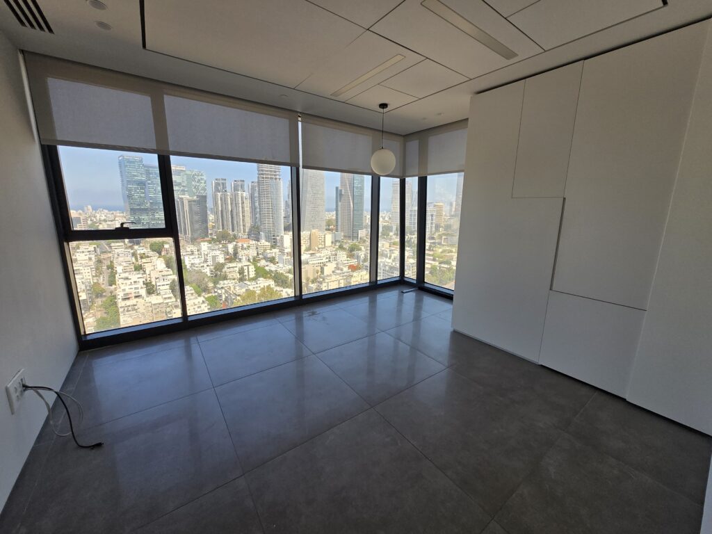 משרד להשכרה 328מר במגדלי אלון בתל אביב 2